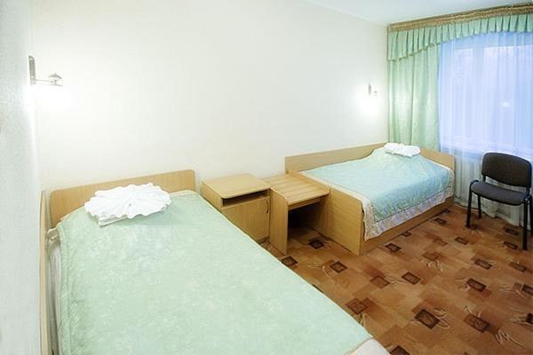 Profssoyuzny Hotel Tschernihiw Zimmer foto